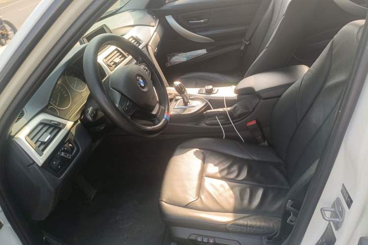 Used BMW 3 Series 2013 320i Sport Edition Left Front Seat