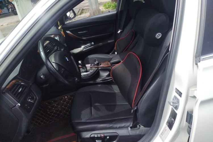 Used BMW 3 Series 2013 320Li Fashion Model Left Front Seat