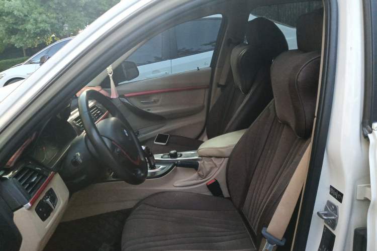 Used BMW 3 Series 2013 320Li Fashion Model Left Front Seat
