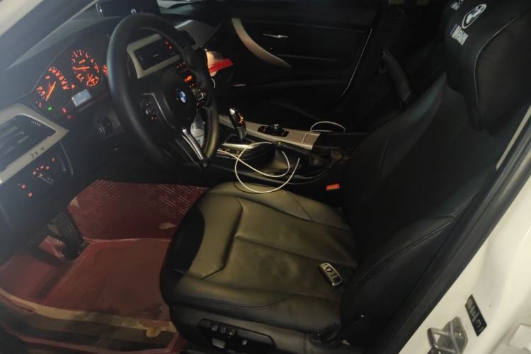 Used BMW 3 Series 2013 320Li Fashion Model Left Front Seat