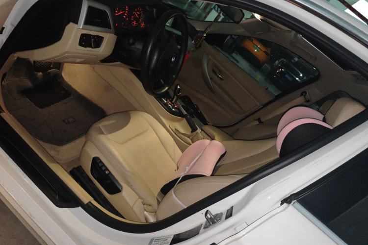 Used BMW 3 Series 2013 320Li Fashion Model Left Front Seat