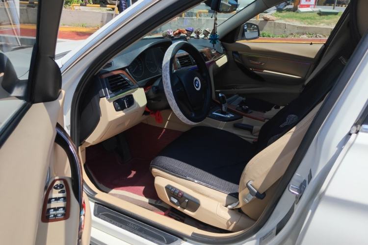 Used BMW 3 Series 2013 320Li Fashion Model Left Front Seat