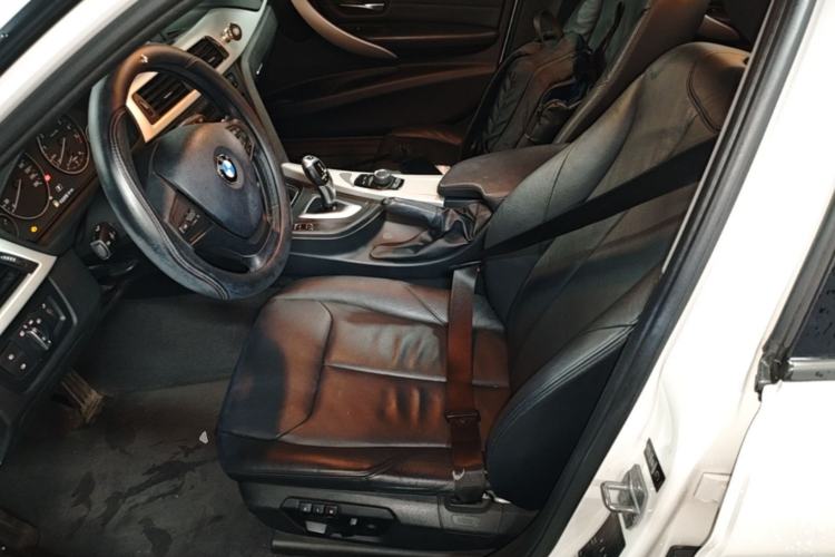 Used BMW 3 Series 2013 320i Sport Edition Left Front Seat