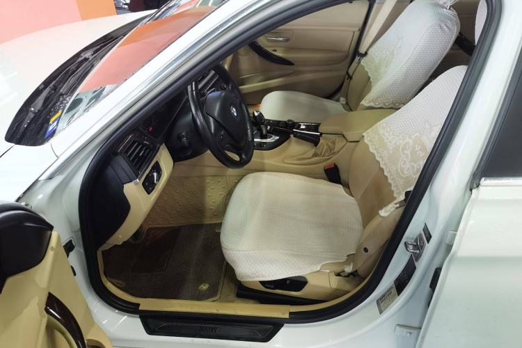 Used BMW 3 Series 2013 320Li Fashion Model Left Front Seat