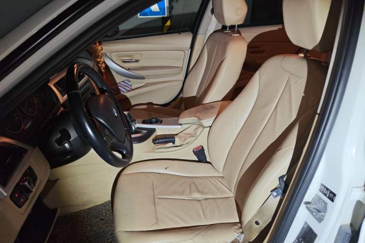 Used BMW 3 Series 2013 320i Sport Edition Left Front Seat