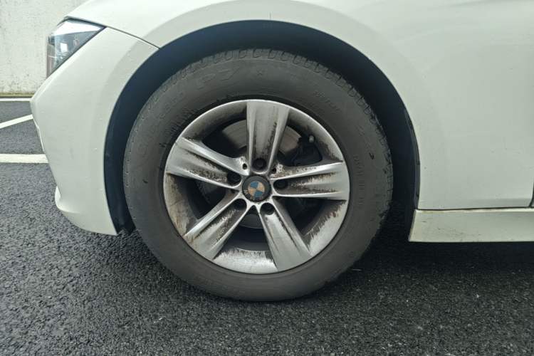 Used BMW 3 Series 2013 320i Active Edition Left Front Wheel Hub