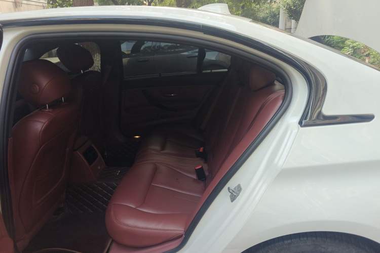 Used BMW 3 Series 2013 320Li Fashion Model Left Rear Seat