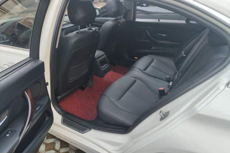 Used BMW 3 Series 2013 320Li Fashion Model Left Rear Seat