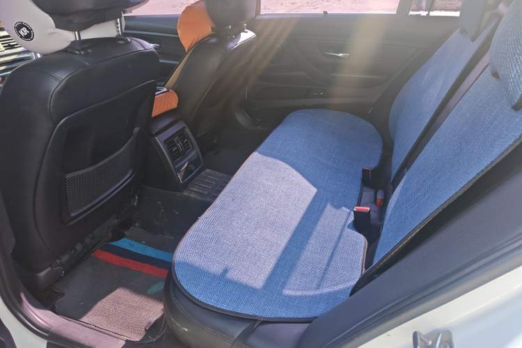 Used BMW 3 Series 2013 328Li Luxury Design Package Left Rear Seat