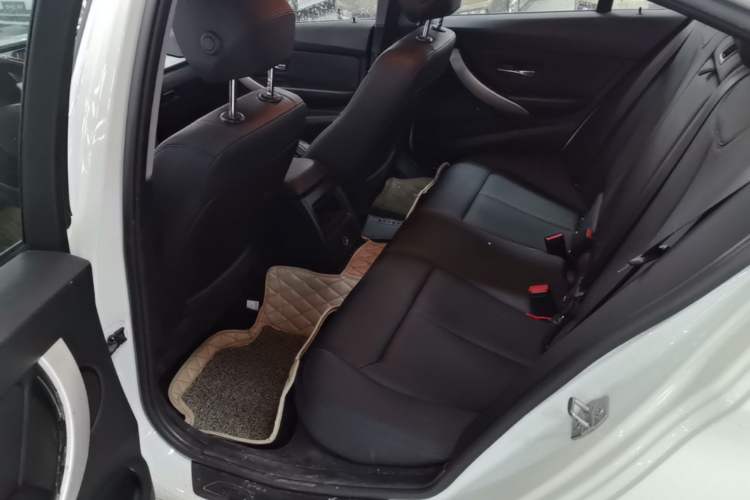 Used BMW 3 Series 2013 320i Active Edition Left Rear Seat