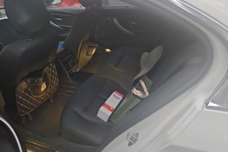 Used BMW 3 Series 2013 320Li Fashion Model Left Rear Seat