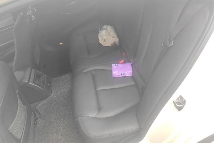 Used BMW 3 Series 2013 320Li Fashion Model Left Rear Seat
