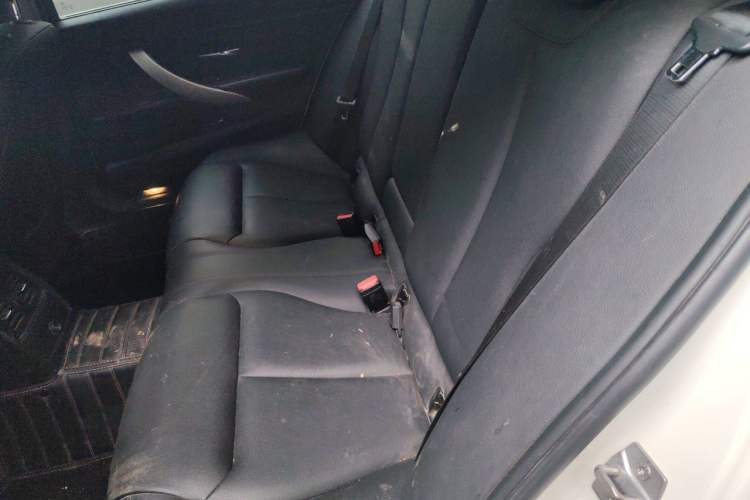 Used BMW 3 Series 2013 320Li Fashion Model Left Rear Seat