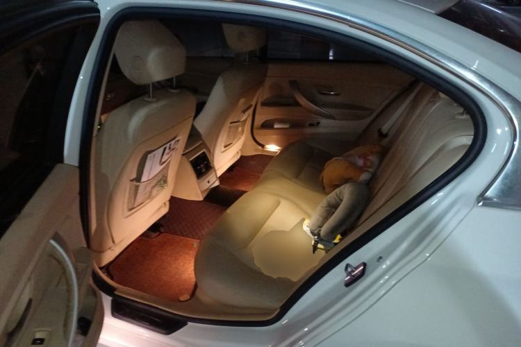 Used BMW 3 Series 2013 320Li Fashion Model Left Rear Seat
