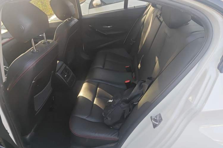 Used BMW 3 Series 2013 Facelifted 328i Sport Design Package Left Rear Seat