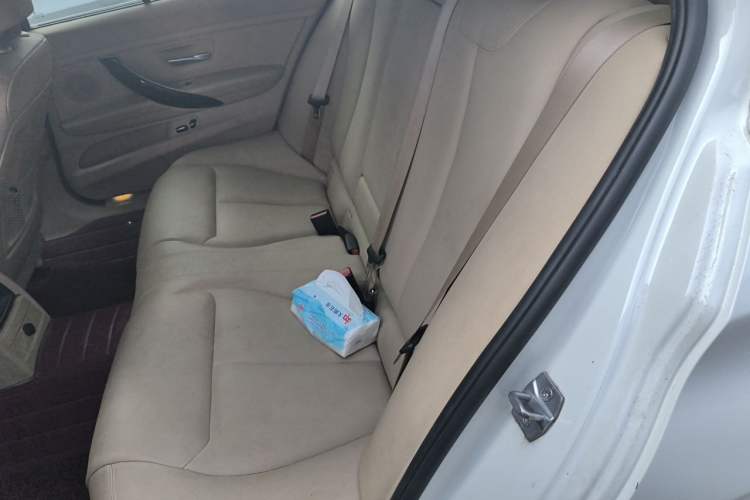 Used BMW 3 Series 2013 320Li Fashion Model Left Rear Seat