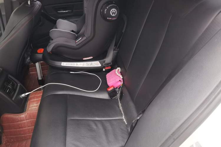 Used BMW 3 Series 2013 Restyled 320i Sport Design Package Left Rear Seat