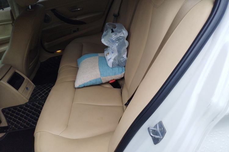 Used BMW 3 Series 2013 320Li Fashion Model Left Rear Seat