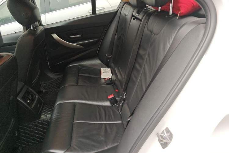 Used BMW 3 Series 2013 320i Sport Edition Left Rear Seat