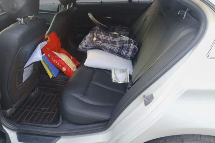 Used BMW 3 Series 2013 320Li Fashion Model Left Rear Seat