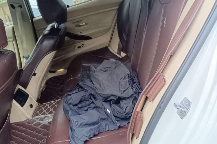 Used BMW 3 Series 2013 320Li Fashion Model Left Rear Seat