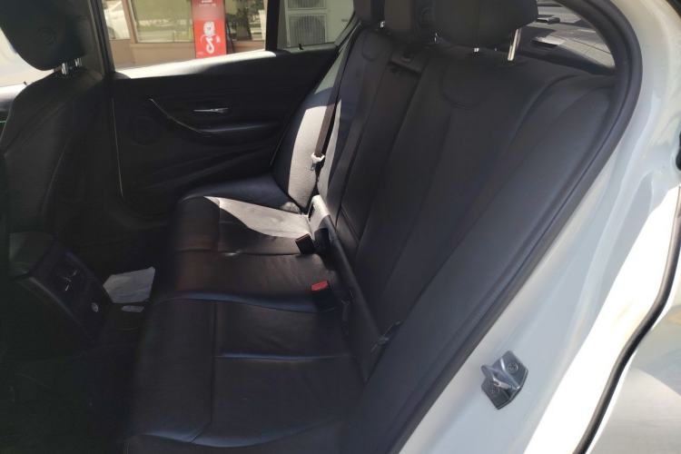 Used BMW 3 Series 2013 Restyled 320i Sport Design Package Left Rear Seat