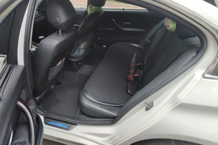 Used BMW 3 Series 2013 320Li Luxury Design Package Left Rear Seat