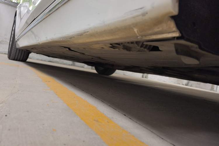 Used BMW 3 Series 2013 320Li Luxury Design Package Left Side Sill