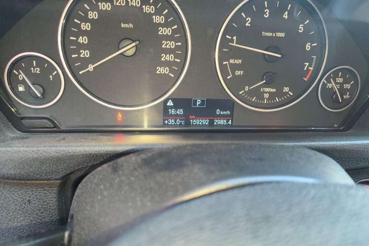 Used BMW 3 Series 2013 320i Sport Touring Edition Odometer Close Up