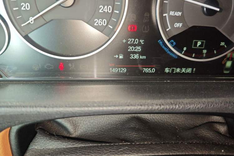 Used BMW 3 Series 2013 328Li Luxury Design Package Odometer Close Up