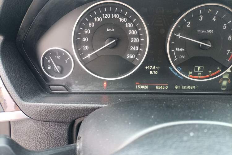 Used BMW 3 Series 2013 320Li Luxury Design Package Odometer Close Up