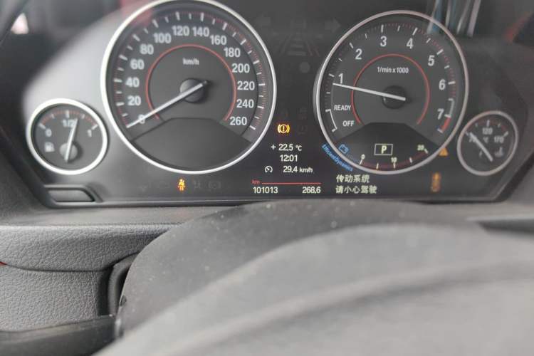 Used BMW 3 Series 2013 Restyled 320i Sport Design Package Odometer Close Up