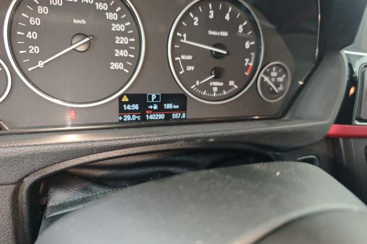 Used BMW 3 Series 2013 320i Sport Touring Edition Odometer Close Up