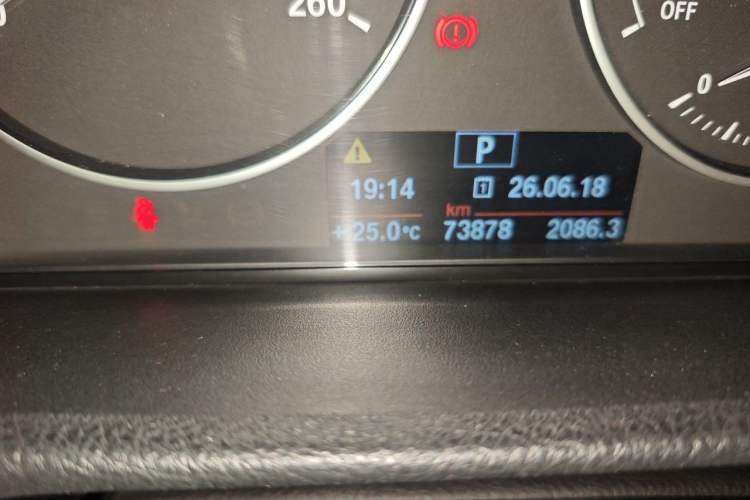 Used BMW 3 Series 2013 316i Active Edition Odometer Close Up