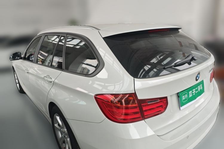 Used BMW 3 Series 2013 320i Sport Touring Edition Rear Left 45 Deg