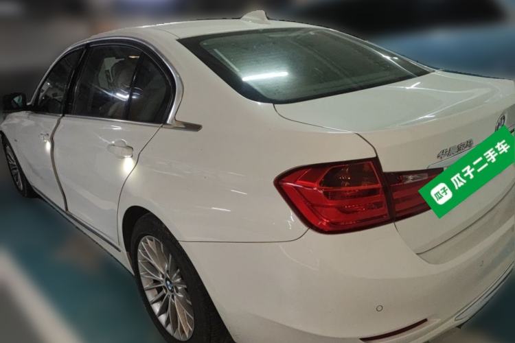 Used BMW 3 Series 2013 320Li Luxury Design Package Rear Left 45 Deg