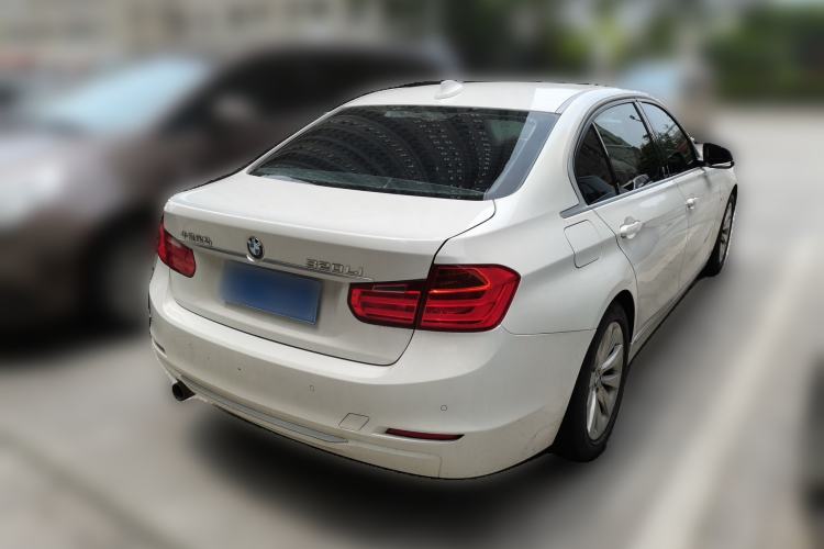 Used BMW 3 Series 2013 320Li Fashion Design Package Rear Right 45 Deg