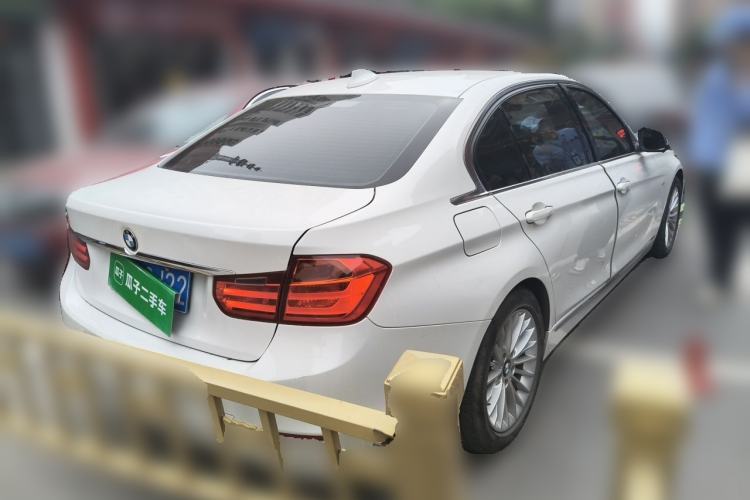 Used BMW 3 Series 2013 320Li Luxury Design Package Rear Right 45 Deg