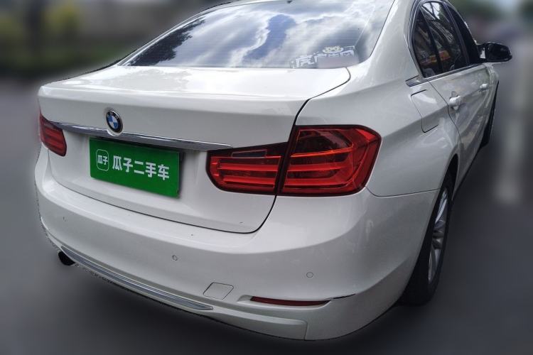 Used BMW 3 Series 2013 320Li Fashion Model Rear Right 45 Deg