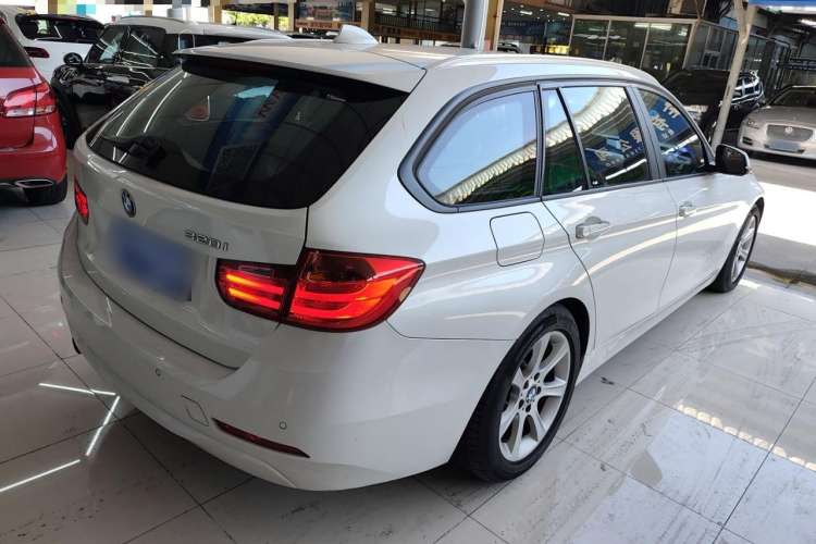 Used BMW 3 Series 2013 320i Sport Touring Edition Rear Right 45 Deg