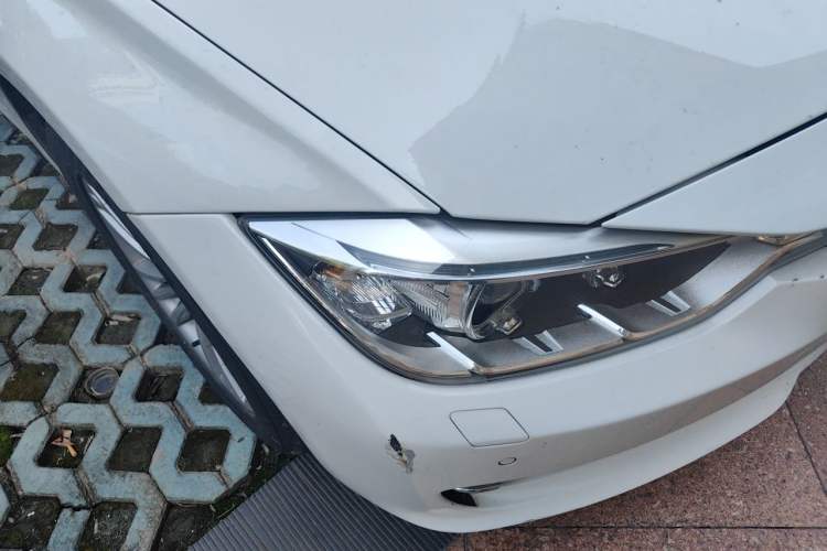 Used BMW 3 Series 2013 320Li Fashion Model Right Front Headlight