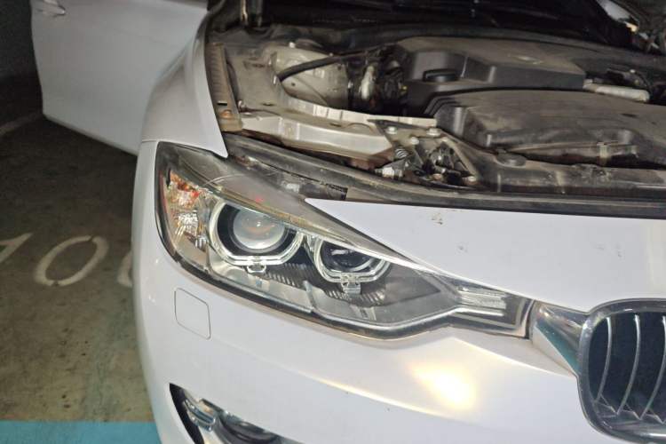 Used BMW 3 Series 2013 328Li Luxury Design Package Right Front Headlight