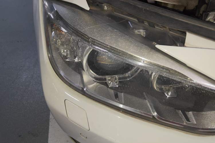 Used BMW 3 Series 2013 320Li Fashion Model Right Front Headlight