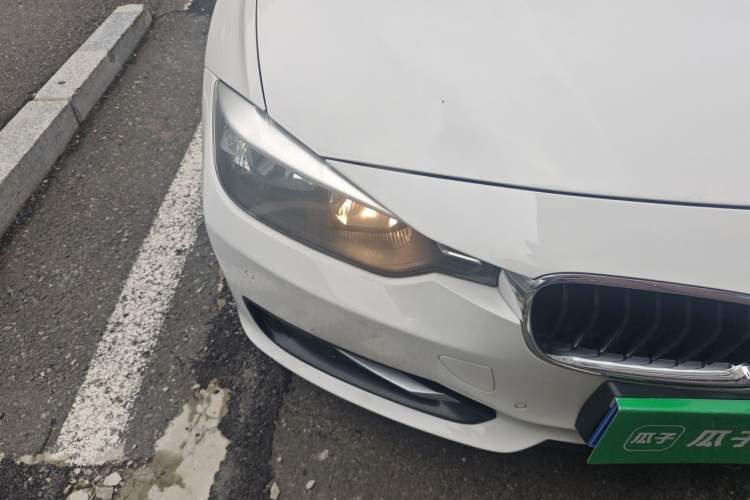 Used BMW 3 Series 2013 316i Sport Design Package Right Front Headlight