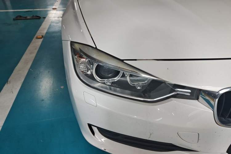 Used BMW 3 Series 2013 320i Sport Edition Right Front Headlight