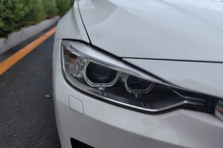 Used BMW 3 Series 2013 Restyled 320i Sport Design Package Right Front Headlight