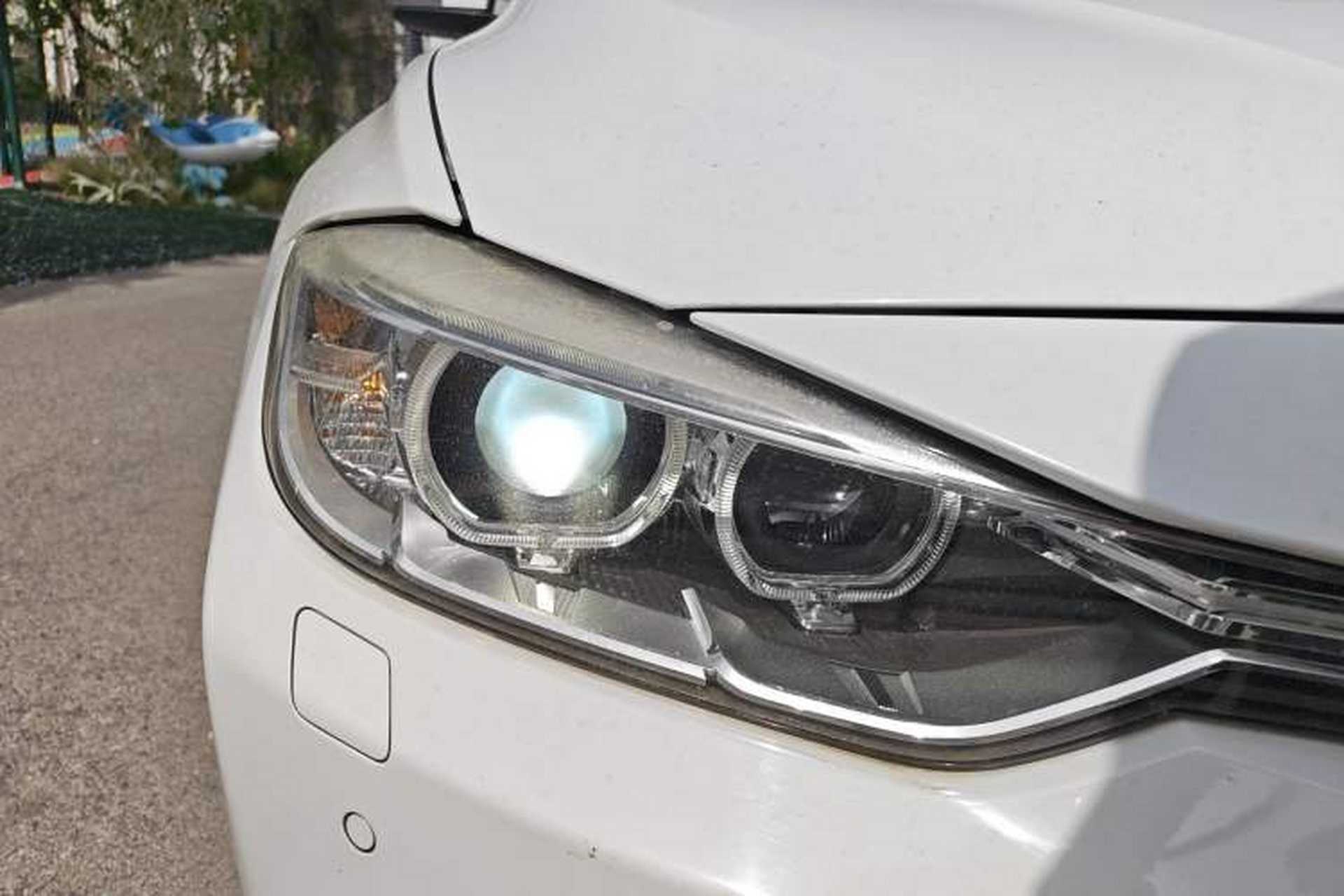 Used BMW 3 Series 2013 328Li Fashion Edition Right Front Headlight