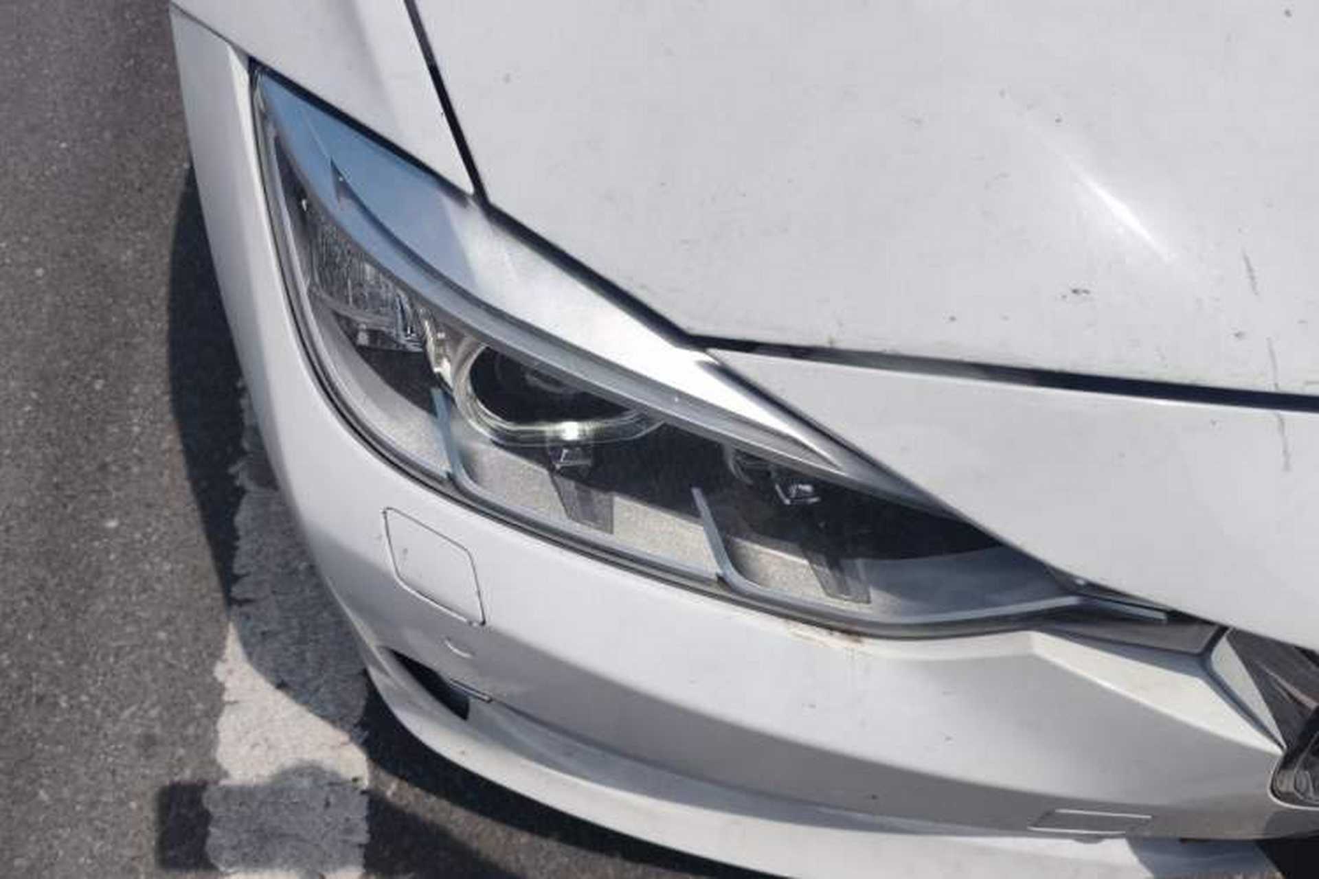 Used BMW 3 Series 2013 Facelifted 320Li Luxury Design Package Right Front Headlight