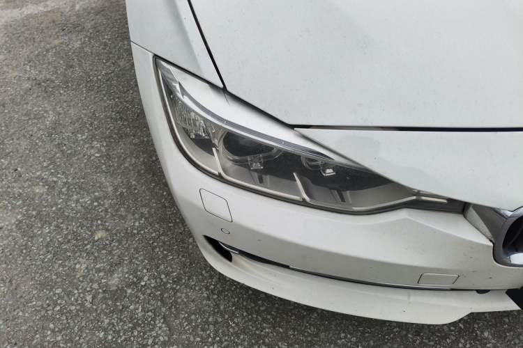 Used BMW 3 Series 2013 320Li Fashion Model Right Front Headlight