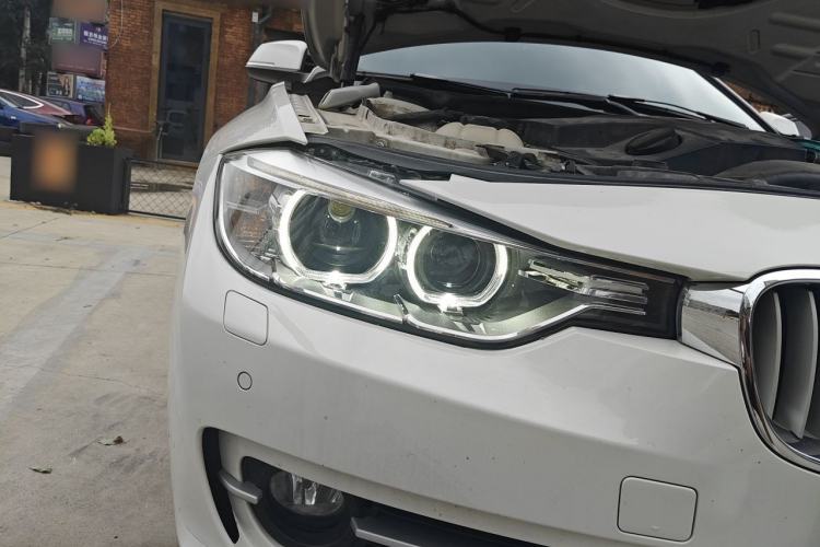 Used BMW 3 Series 2013 Facelift 335Li Stylish Design Package Right Front Headlight